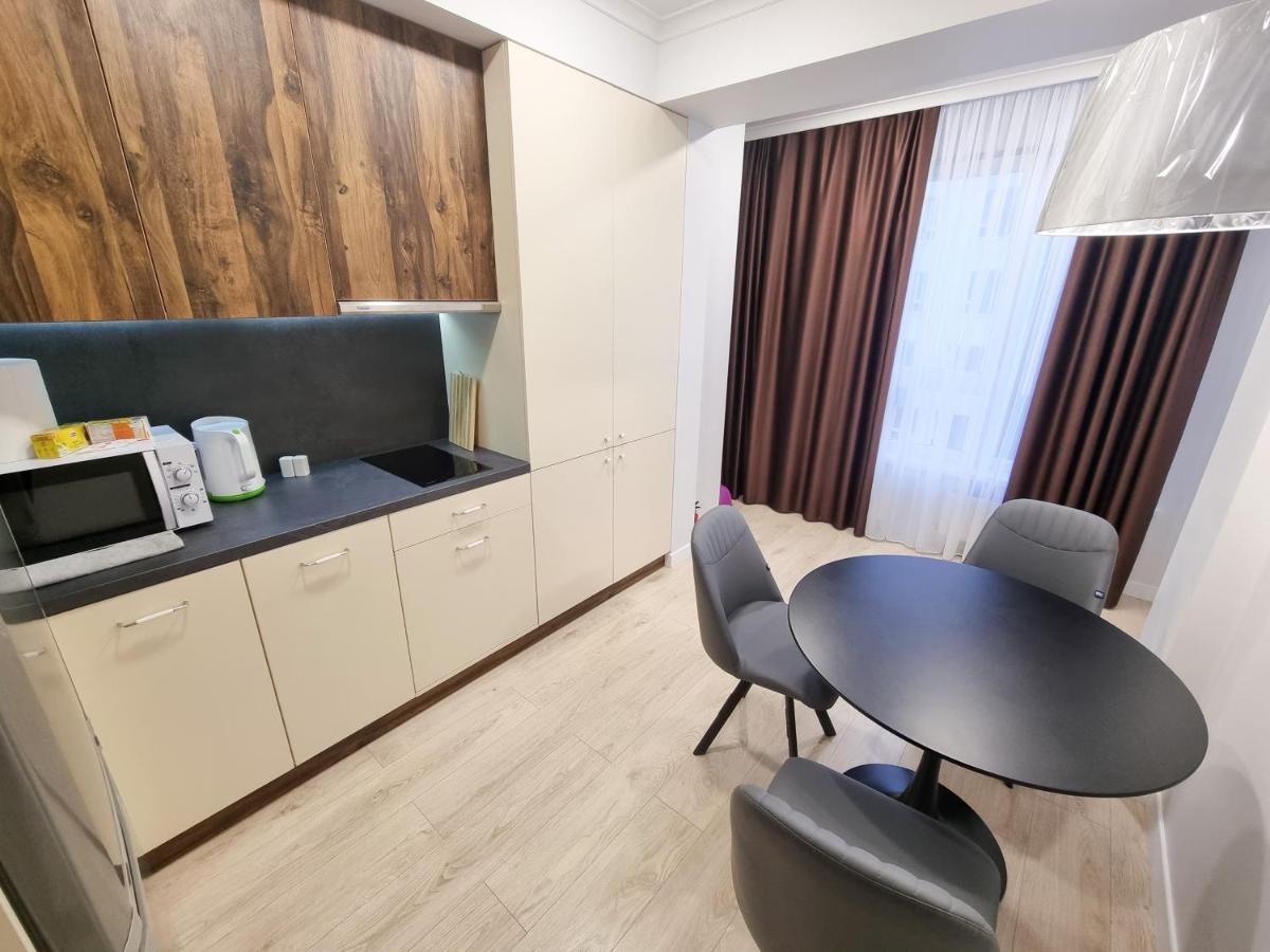 Botanica, 1 Bedroom Apartment With Living Chisinau Ngoại thất bức ảnh